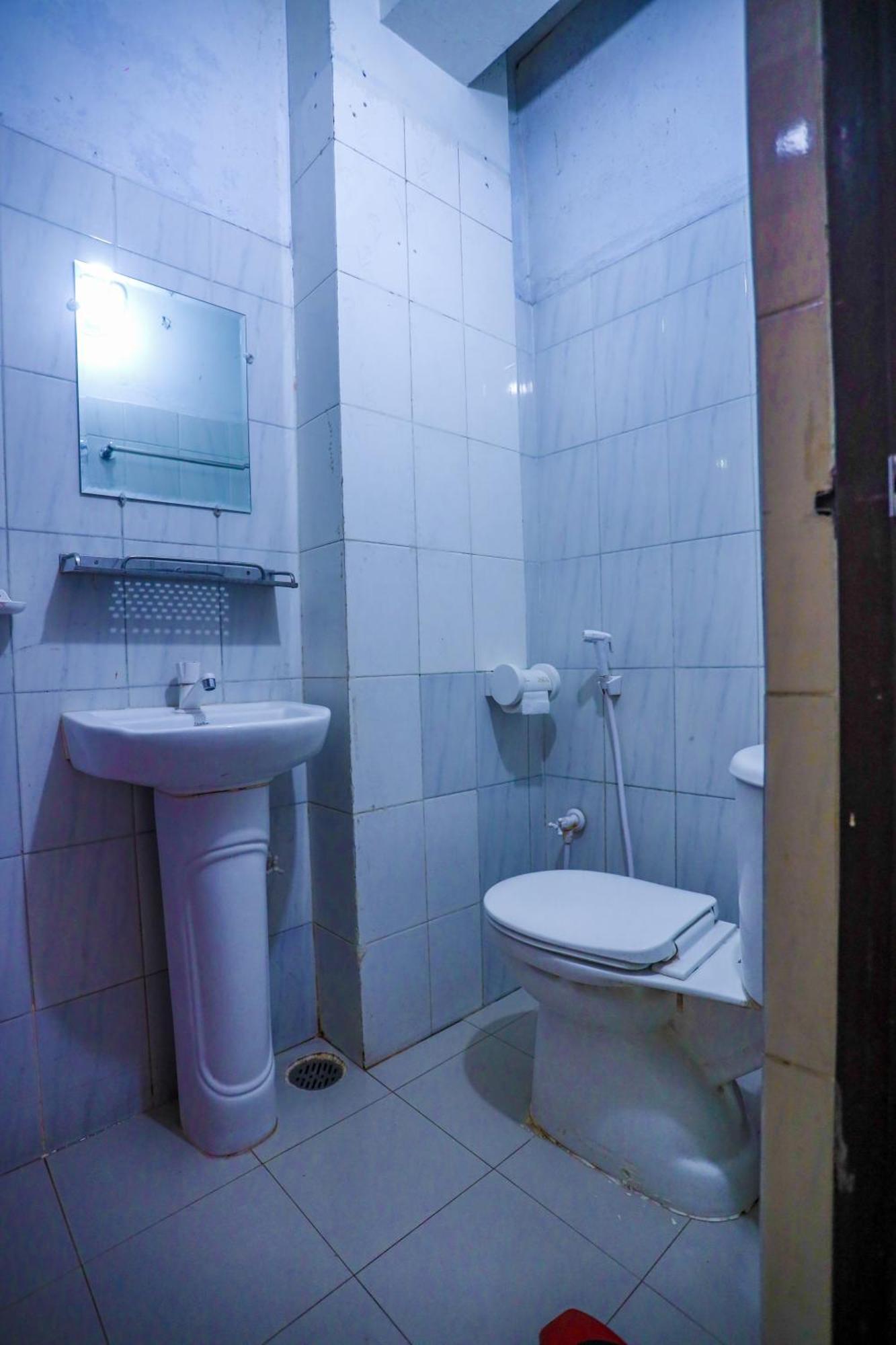 Hotel Victoria Inn Dhaka Zewnętrze zdjęcie
