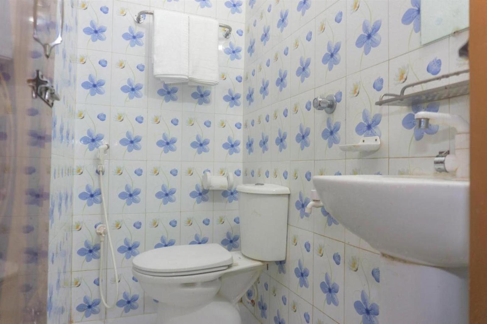 Hotel Victoria Inn Dhaka Zewnętrze zdjęcie